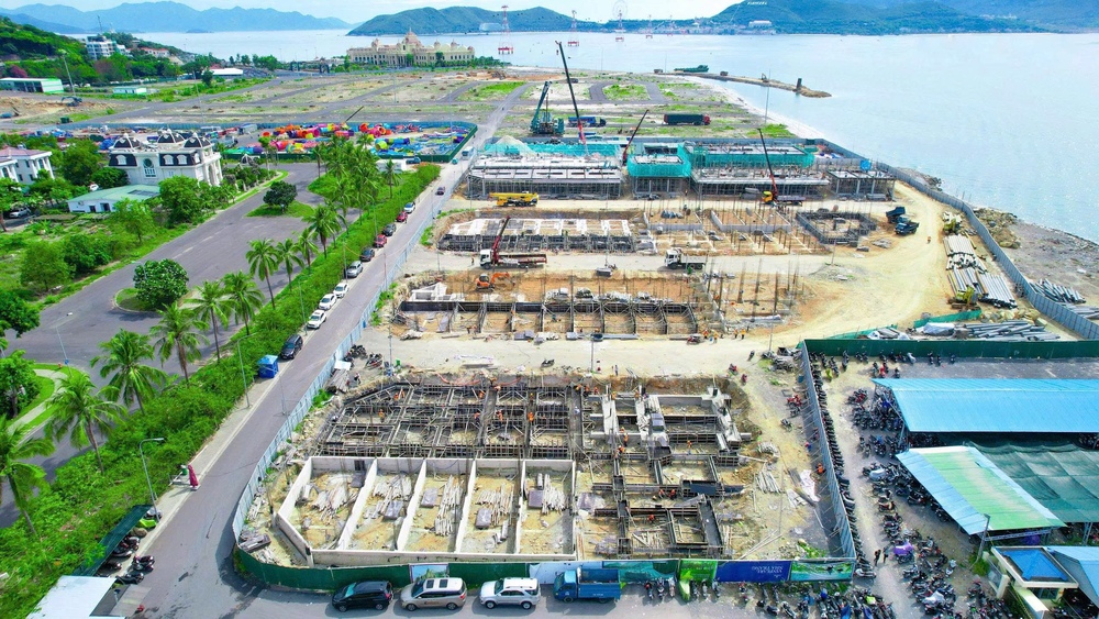 Tiến độ thi công Vinhomes Phú Quý