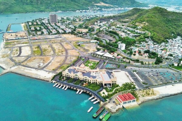 Tiến độ thi công Vinhomes Phú Quý